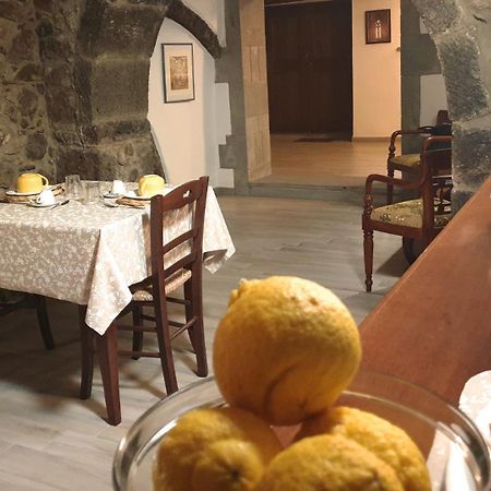 The Templars Guesthouse Santu Lussurgiu Kültér fotó
