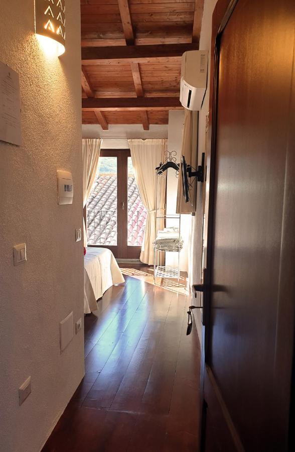 The Templars Guesthouse Santu Lussurgiu Kültér fotó