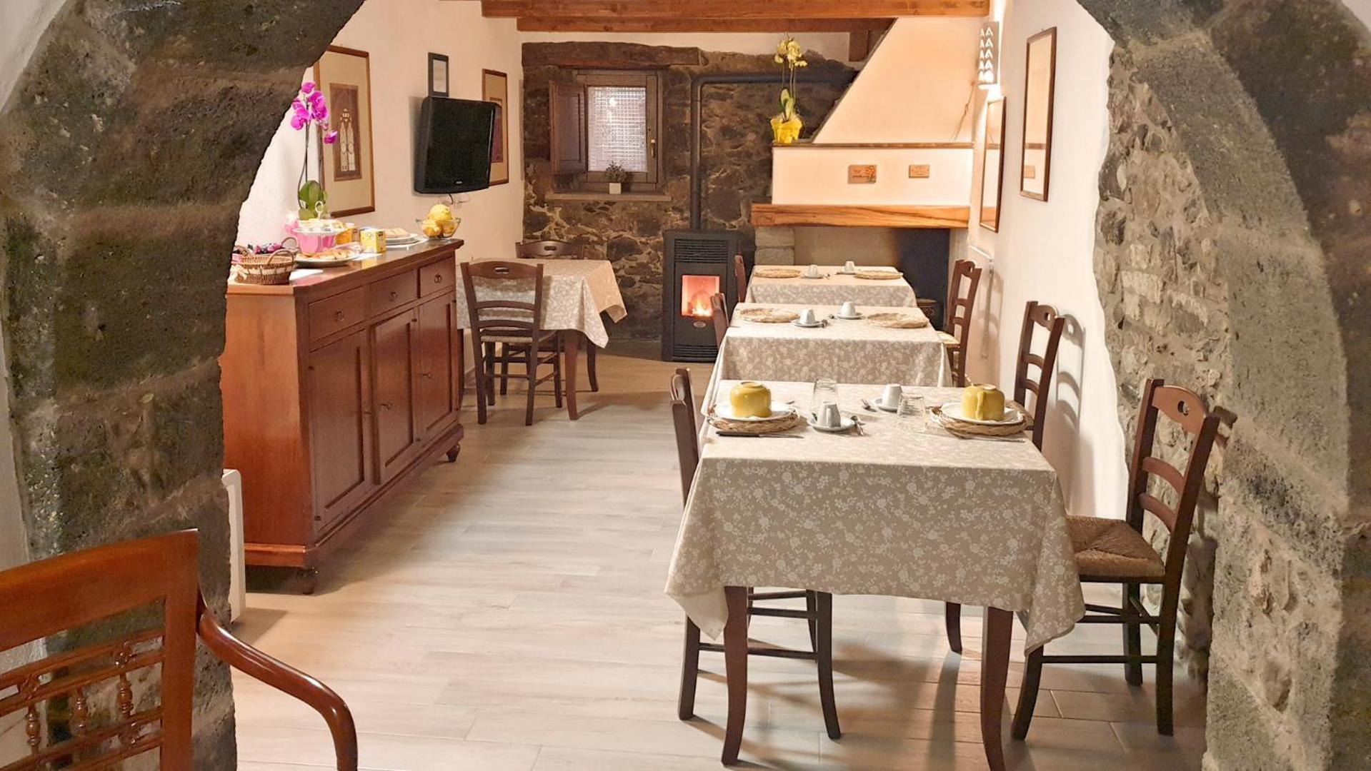 The Templars Guesthouse Santu Lussurgiu Kültér fotó