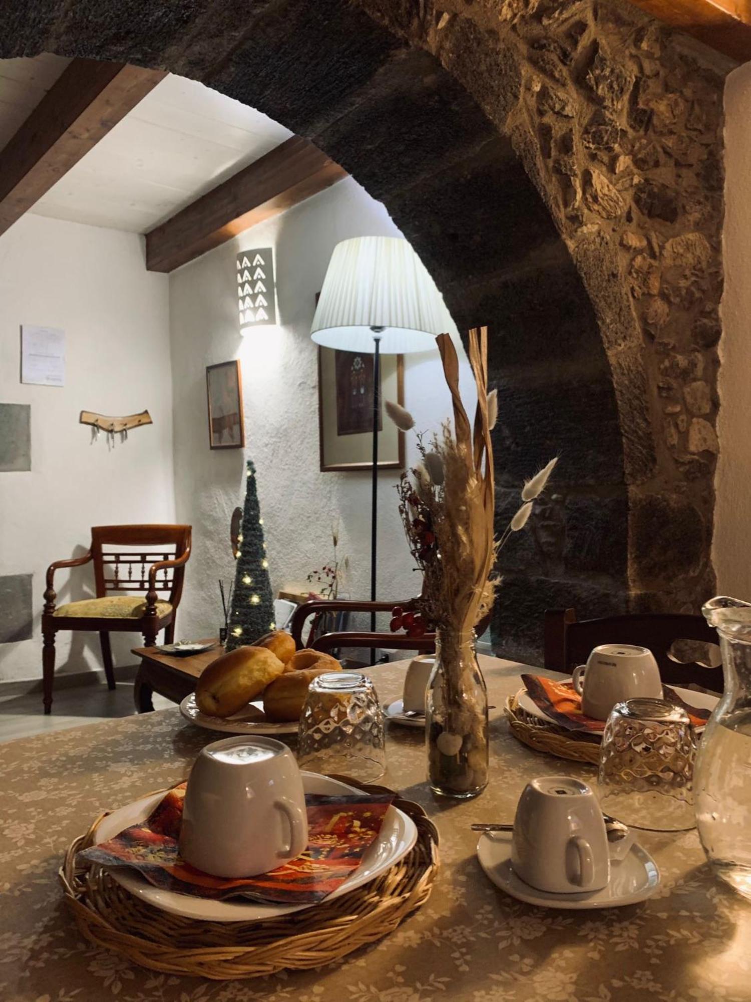 The Templars Guesthouse Santu Lussurgiu Kültér fotó