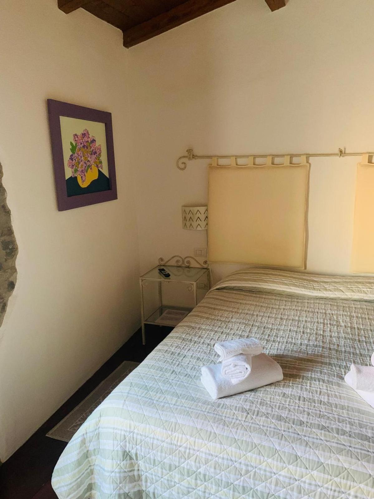 The Templars Guesthouse Santu Lussurgiu Kültér fotó